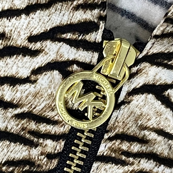 MICHAEL Michael Kors Zebra Print Zip Front Roll Tab Sleeve Blouse Tunic Medium - Picture 6 of 7